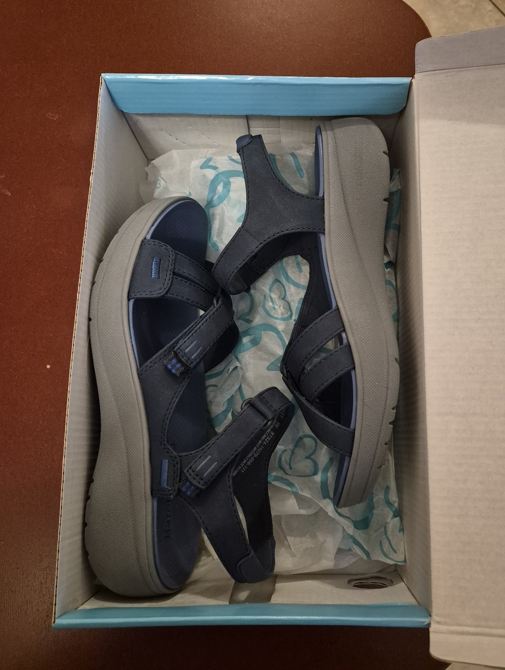 Baretraps Women's' wedge Sandals Rebound Technology Tracey Navy Blue 6M;